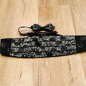 Vintage 70-80’s Signed L&M Fashion Bow Tie and Cummerbund Round Stones And Pearl